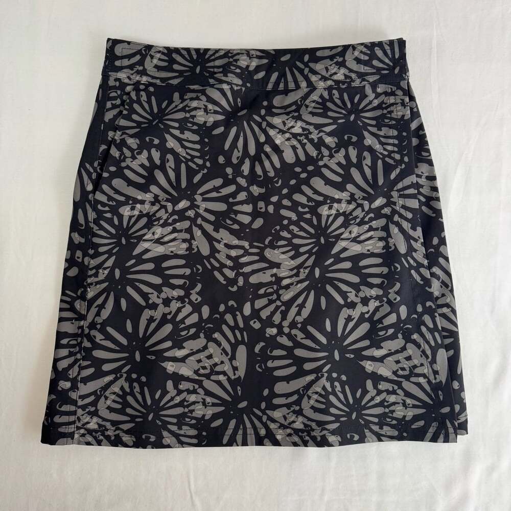 RipSkirt Hawaii Wrap Skirt Extra Small Black Gray Floral